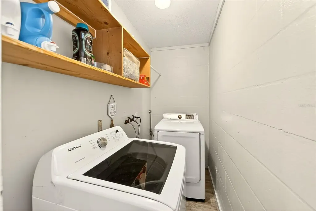 1017 Carolina Avenue Mulberry FL 33860