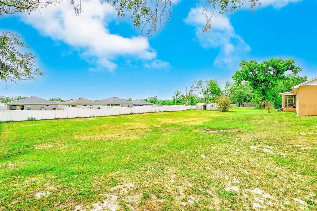 1017 Carolina Avenue Mulberry FL 33860
