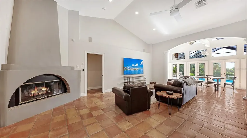 4935 Riverwood Avenue Sarasota FL 34231