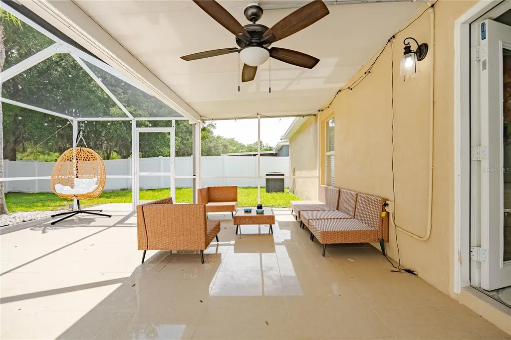 19204 Wood Sage Drive Tampa FL 33647