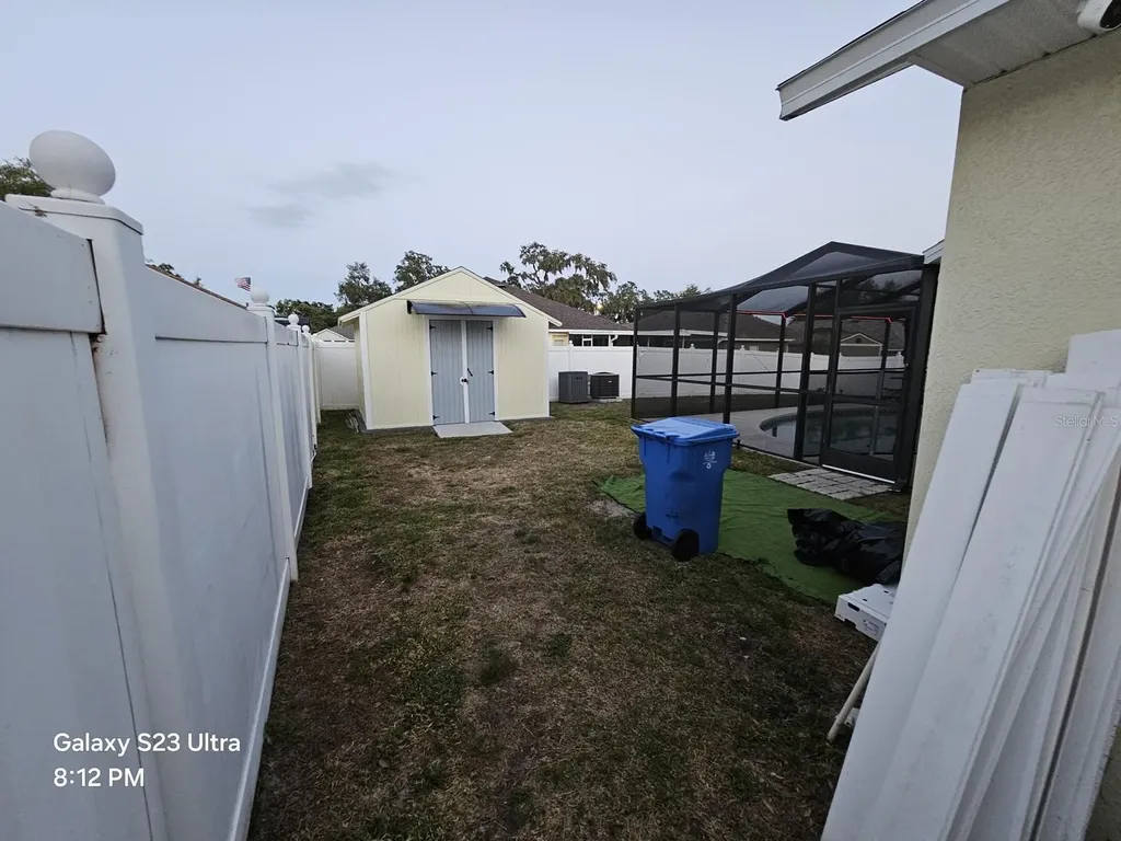 2256 Towering Oaks Circle Seffner FL 33584