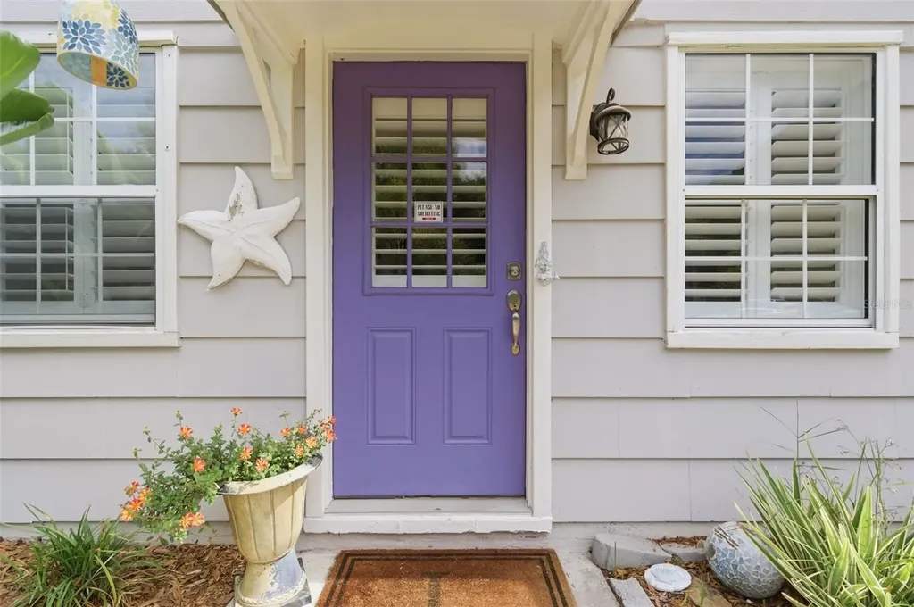 652 Lexington Street Dunedin FL 34698