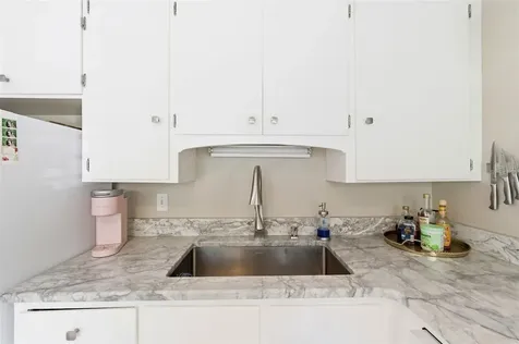 652 Lexington Street Dunedin FL 34698
