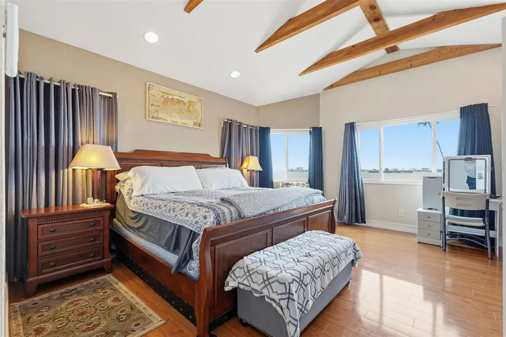 1963 Edgewater Drive Clearwater FL 33755
