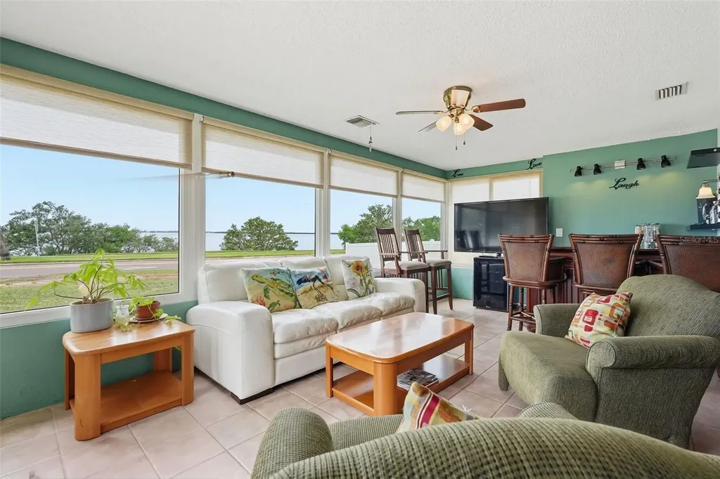 1963 Edgewater Drive Clearwater FL 33755