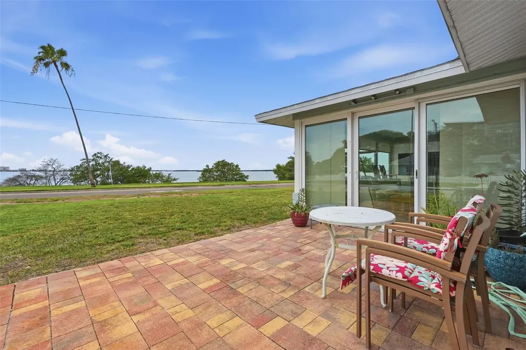 1963 Edgewater Drive Clearwater FL 33755
