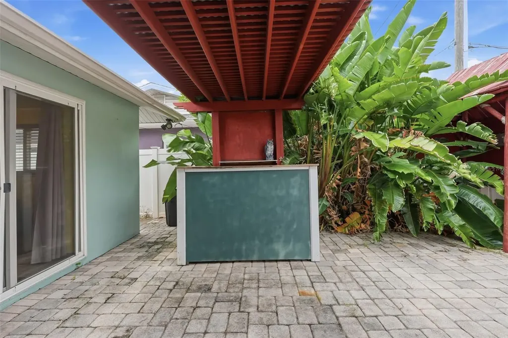 1963 Edgewater Drive Clearwater FL 33755