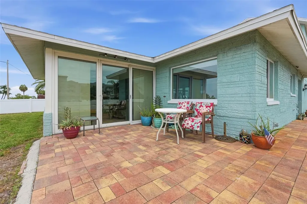 1963 Edgewater Drive Clearwater FL 33755