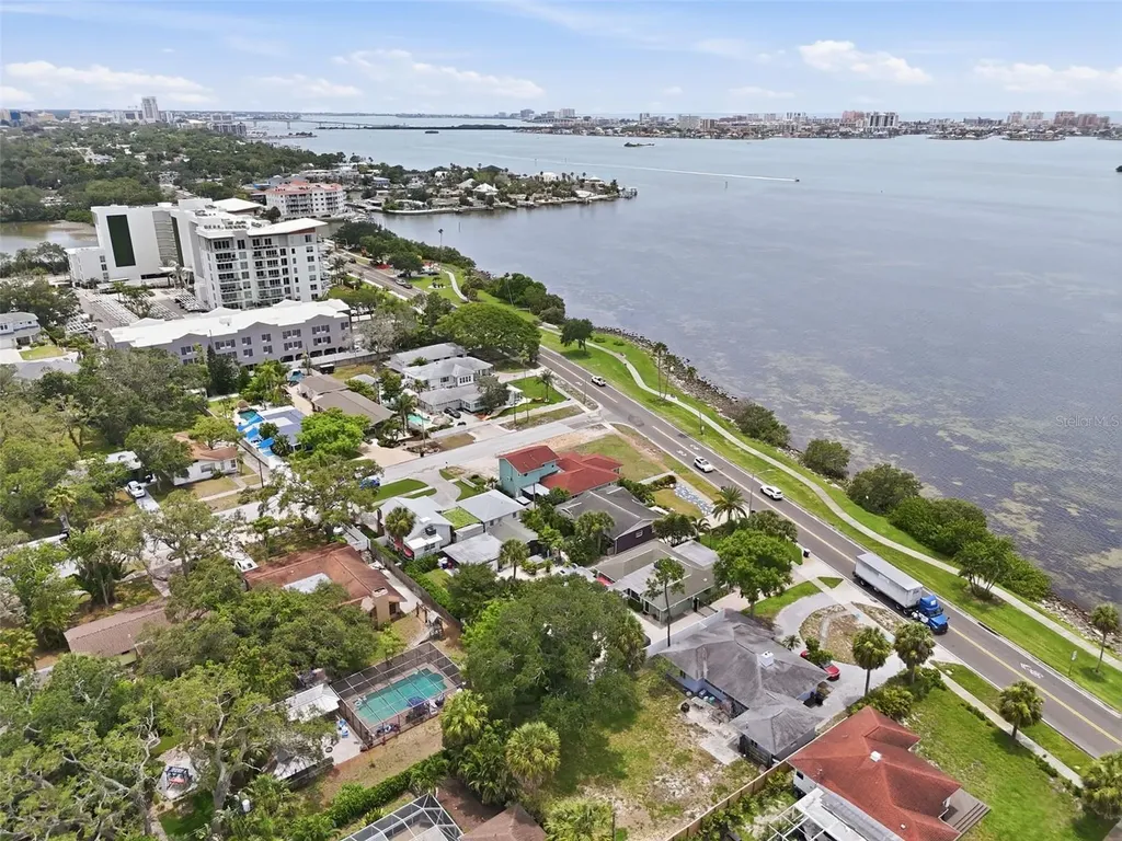 1963 Edgewater Drive Clearwater FL 33755