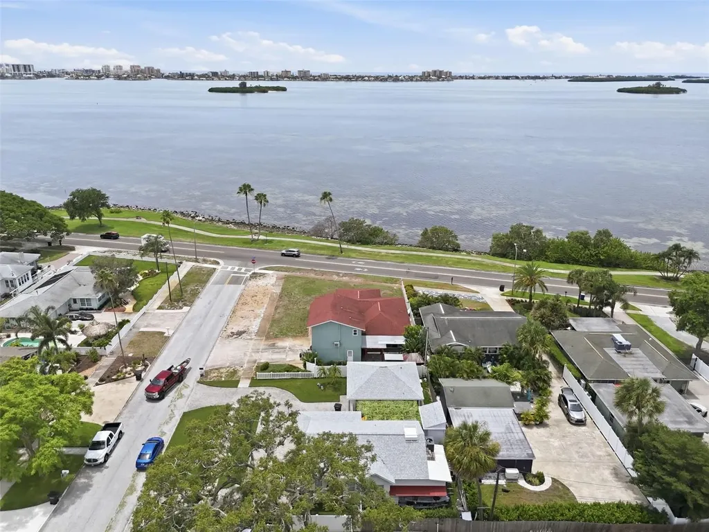 1963 Edgewater Drive Clearwater FL 33755