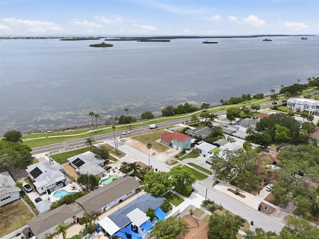 1963 Edgewater Drive Clearwater FL 33755