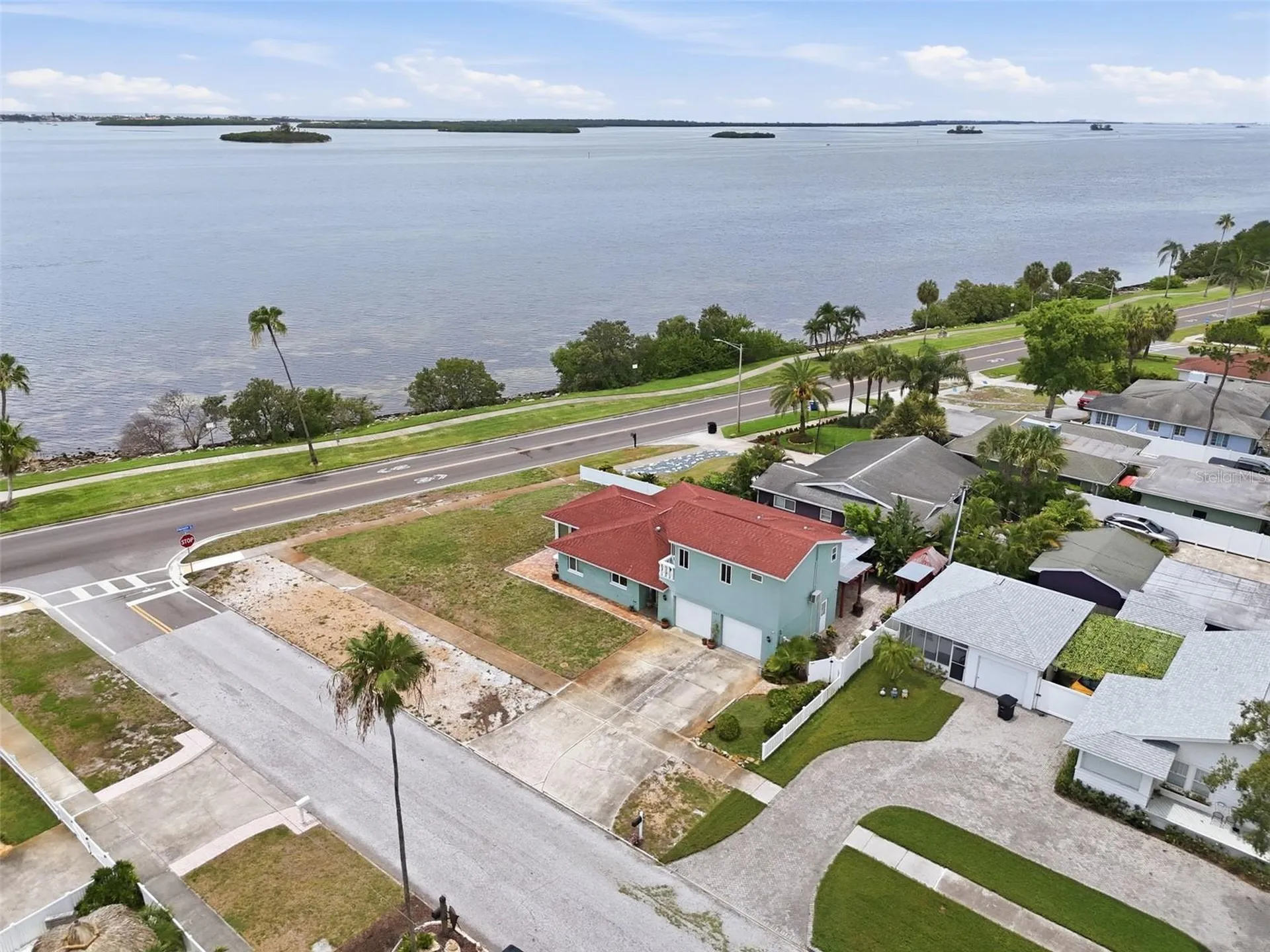 1963 Edgewater Drive Clearwater FL 33755