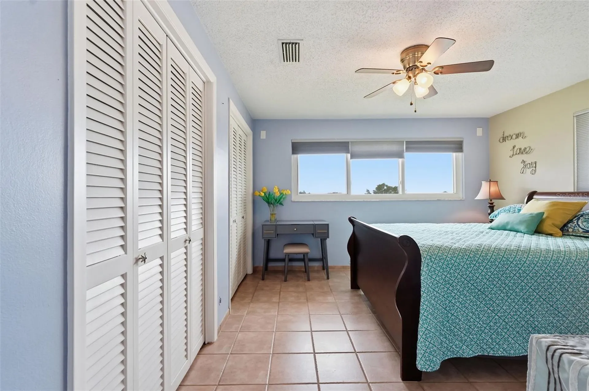 1963 Edgewater Drive Clearwater FL 33755