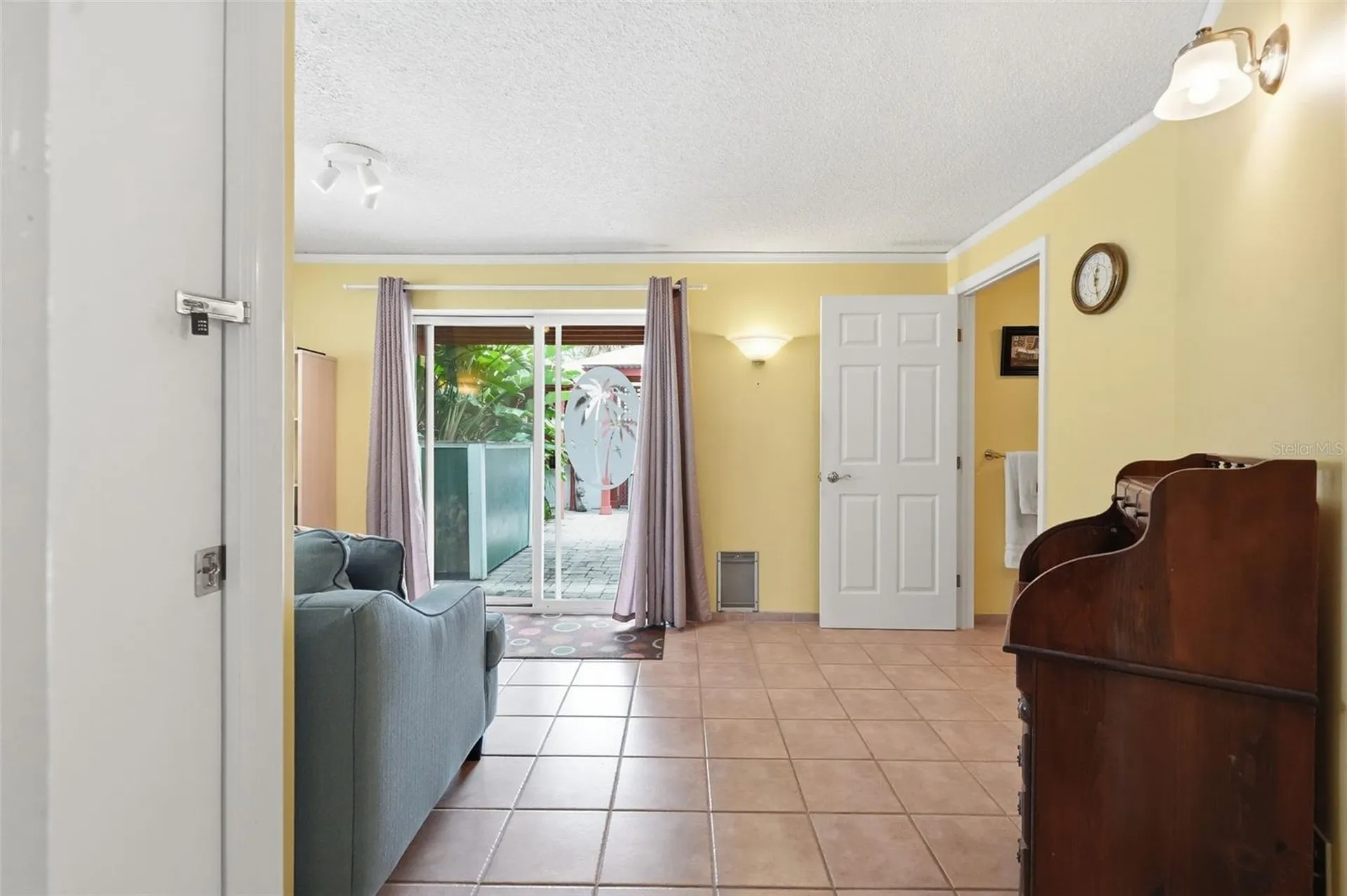 1963 Edgewater Drive Clearwater FL 33755