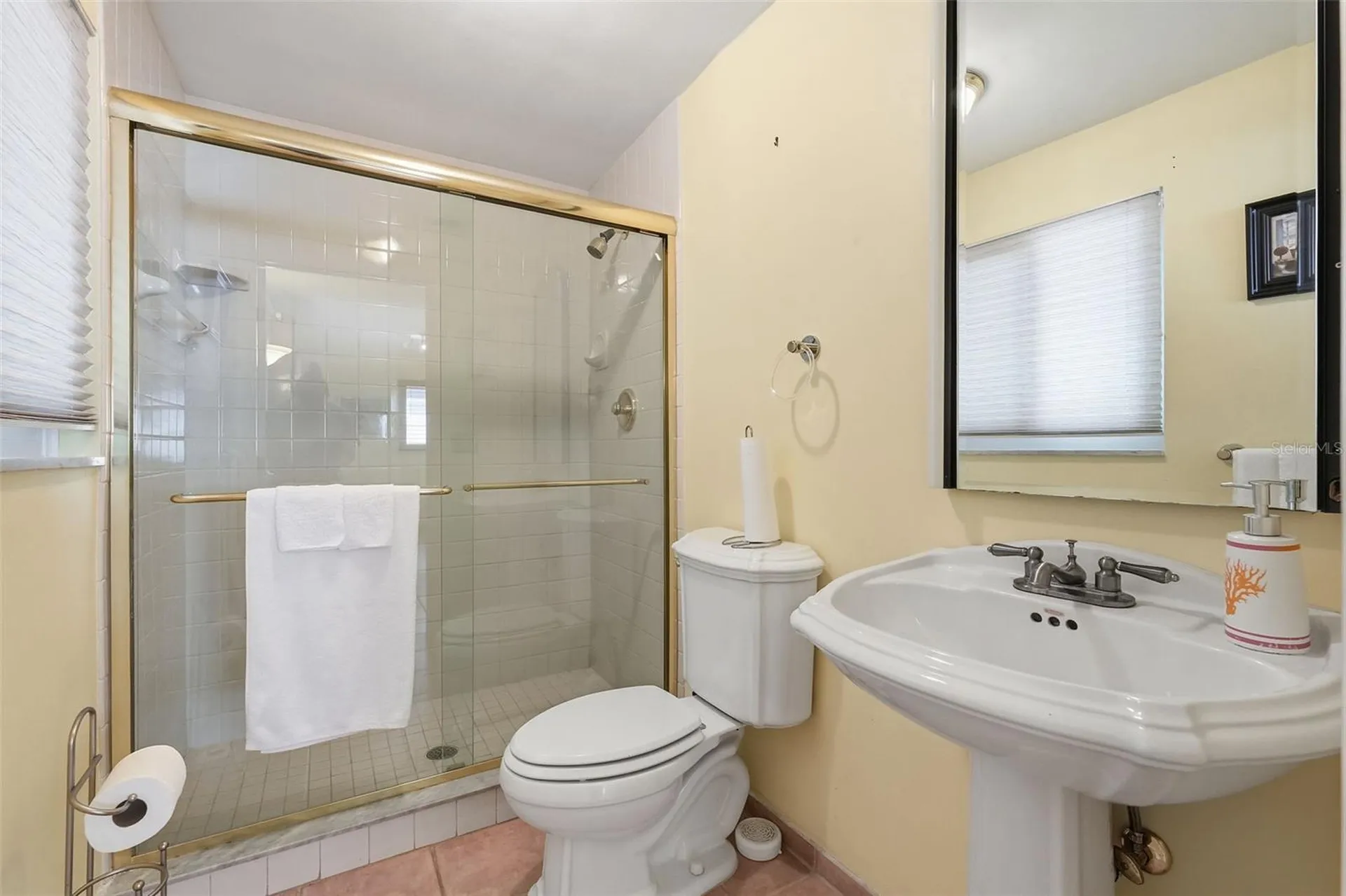 1963 Edgewater Drive Clearwater FL 33755