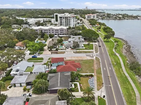 1963 Edgewater Drive Clearwater FL 33755