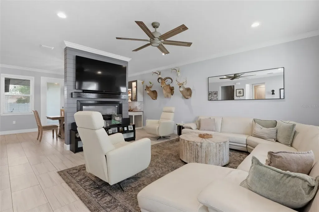 3012 W Leroy Street Tampa FL 33607