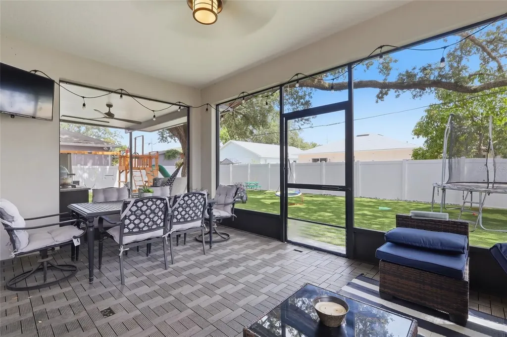 3012 W Leroy Street Tampa FL 33607