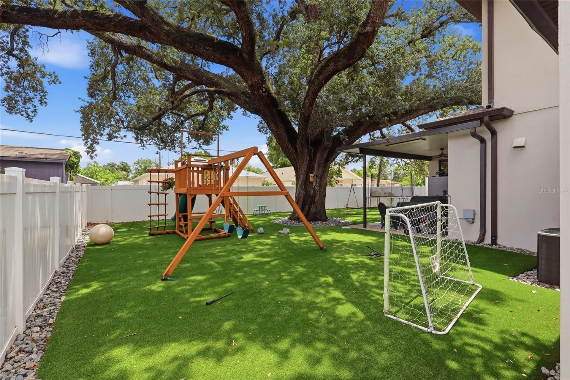 3012 W Leroy Street Tampa FL 33607