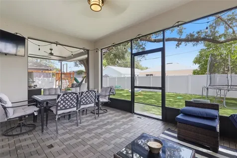 3012 W Leroy Street Tampa FL 33607