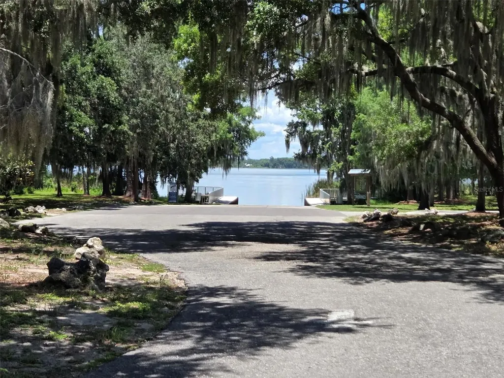 7130 Earlwood Avenue Mount Dora FL 32757