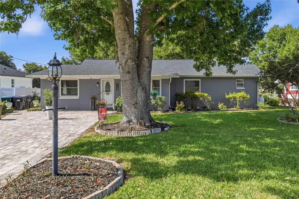 7130 Earlwood Avenue Mount Dora FL 32757