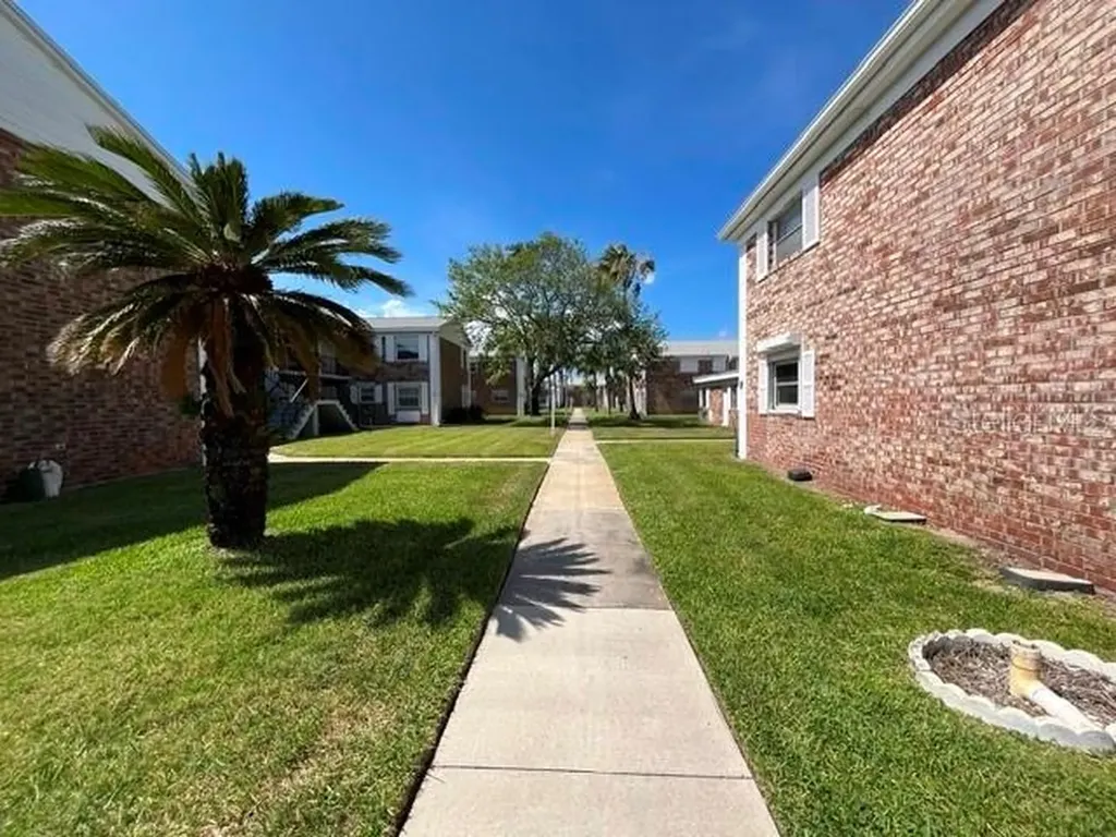 190 E Olmstead Drive Titusville FL 32780
