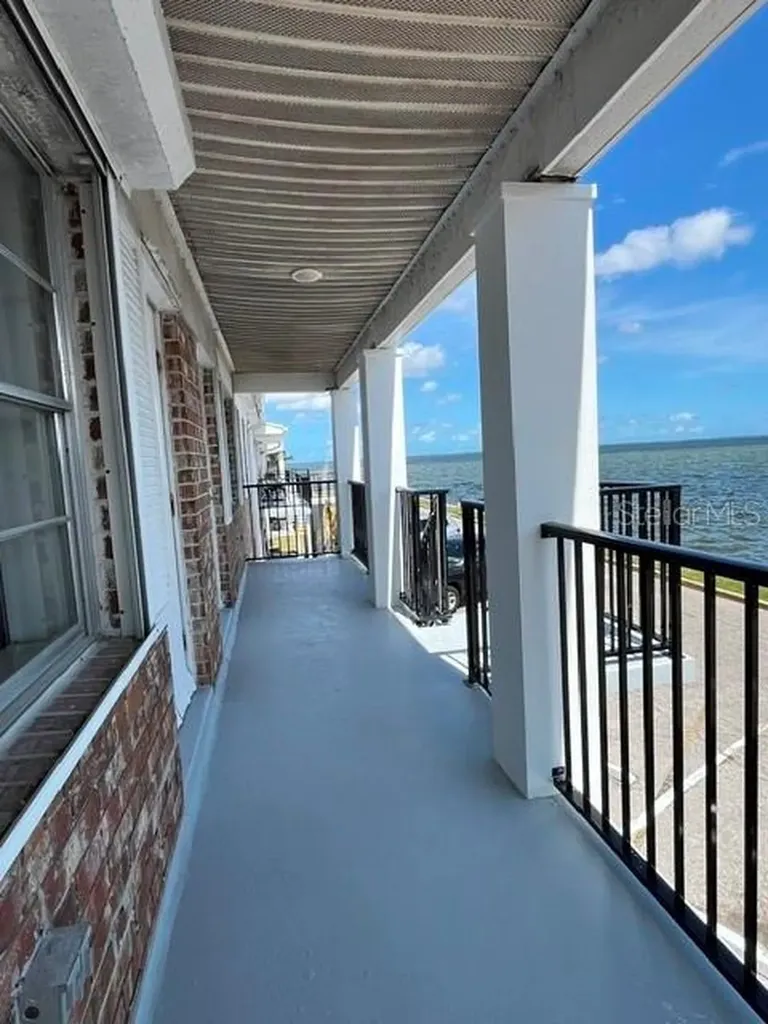 190 E Olmstead Drive Titusville FL 32780