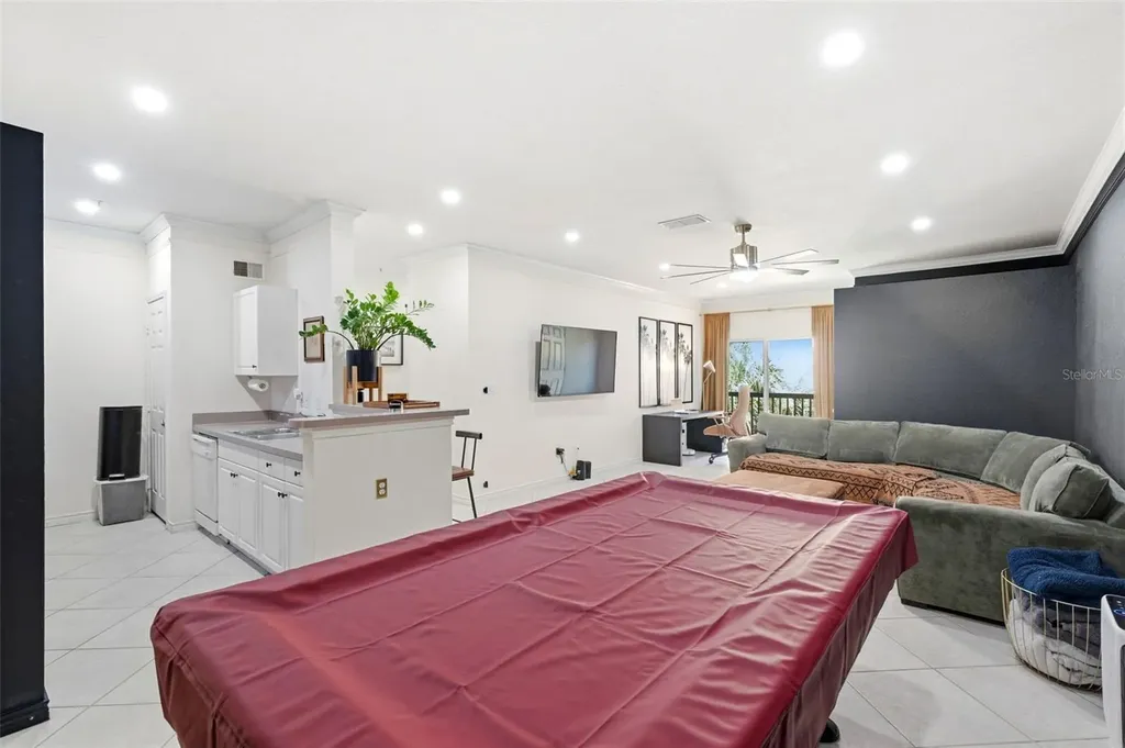 4323 Bayside Village Drive Tampa FL 33615