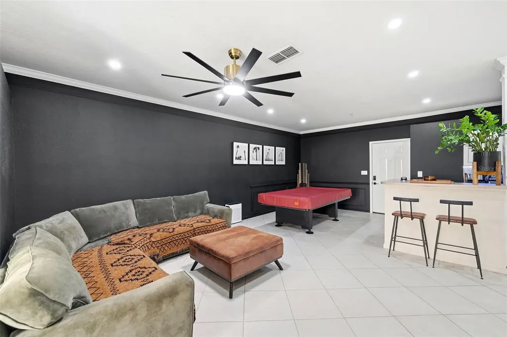 4323 Bayside Village Drive Tampa FL 33615