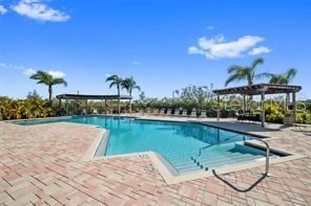 4323 Bayside Village Drive Tampa FL 33615