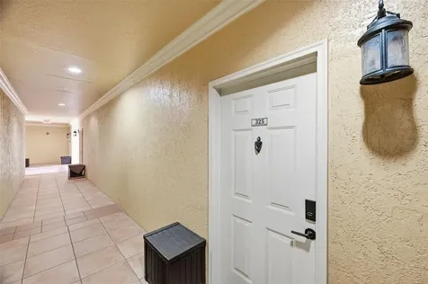 4323 Bayside Village Drive Tampa FL 33615