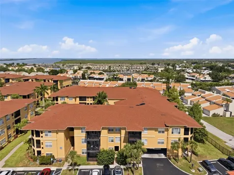 4323 Bayside Village Drive Tampa FL 33615