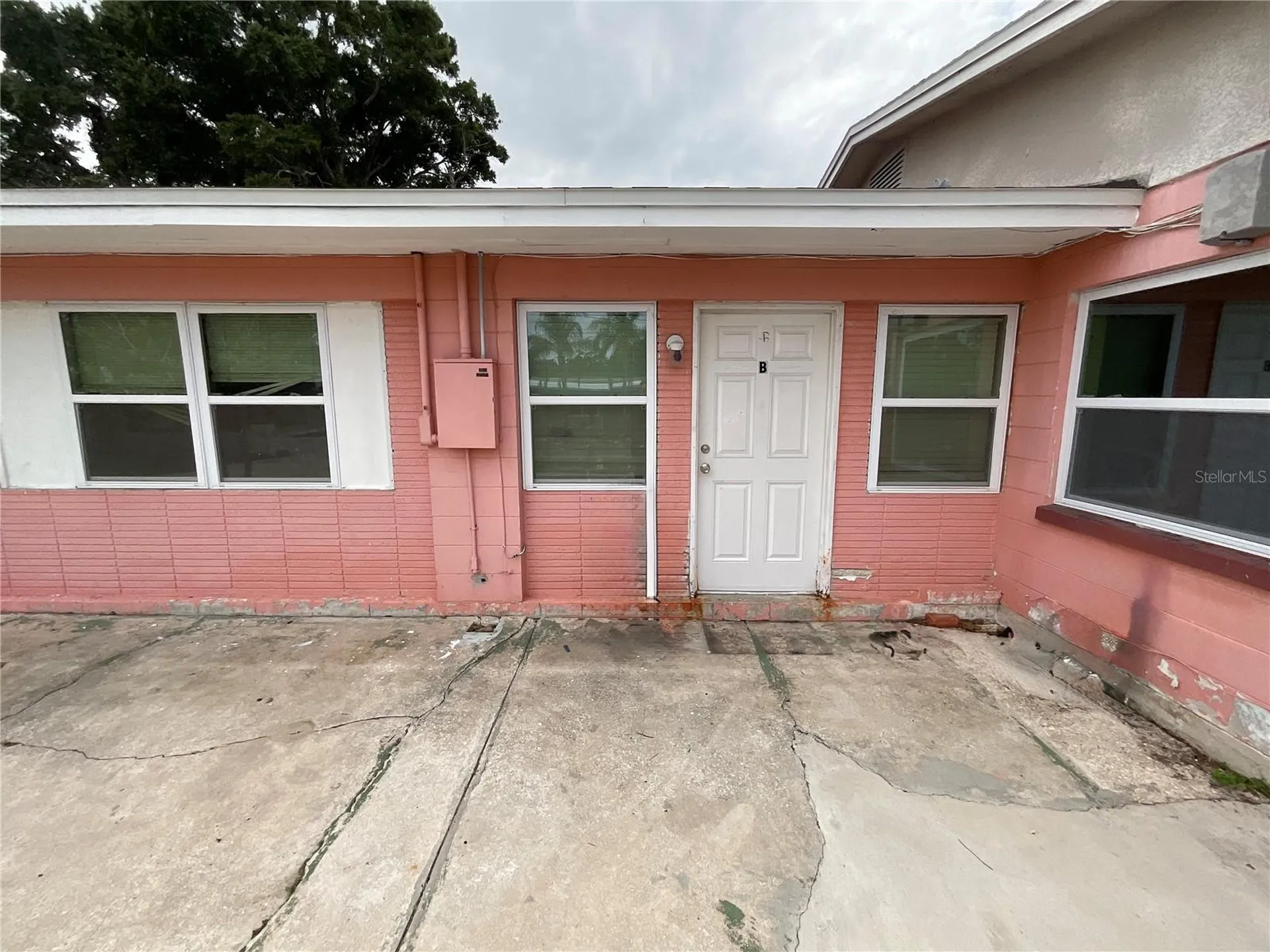2117 Calusa Trail Holiday FL 34690