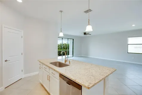 15890 Islandwalk Avenue Bradenton FL 34211