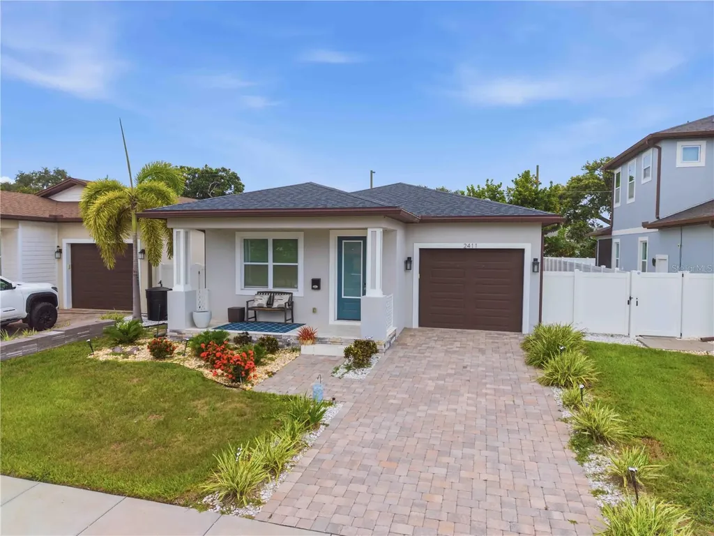 2411 17th Avenue N St Petersburg FL 33713