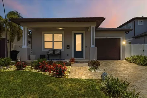 2411 17th Avenue N St Petersburg FL 33713