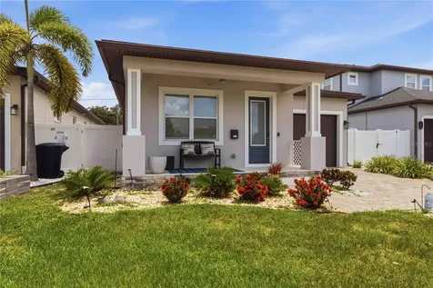2411 17th Avenue N St Petersburg FL 33713