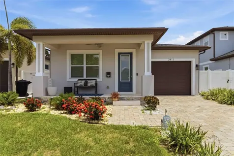 2411 17th Avenue N St Petersburg FL 33713