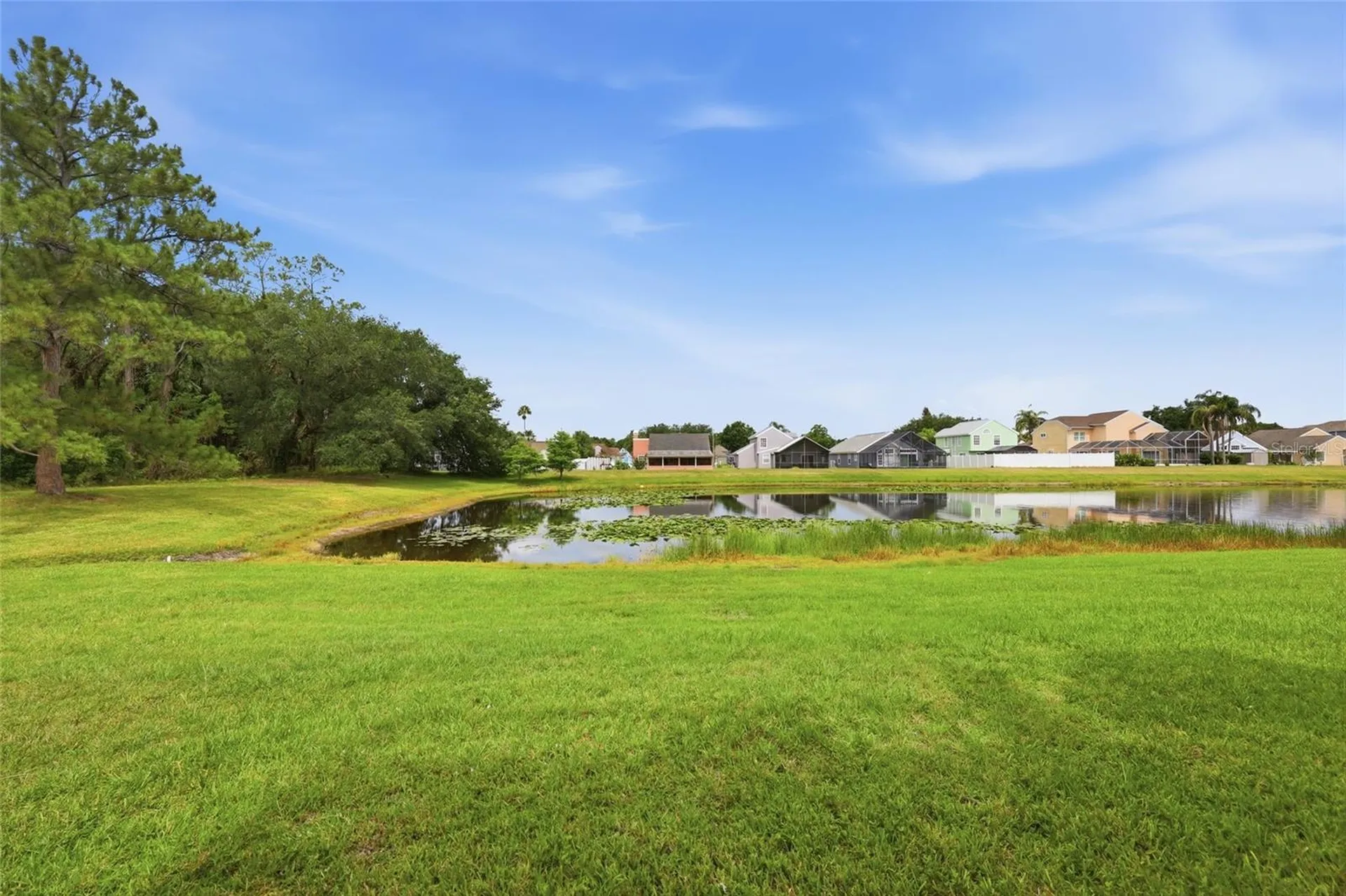 2474 Sweetwater Club Circle Kissimmee FL 34746