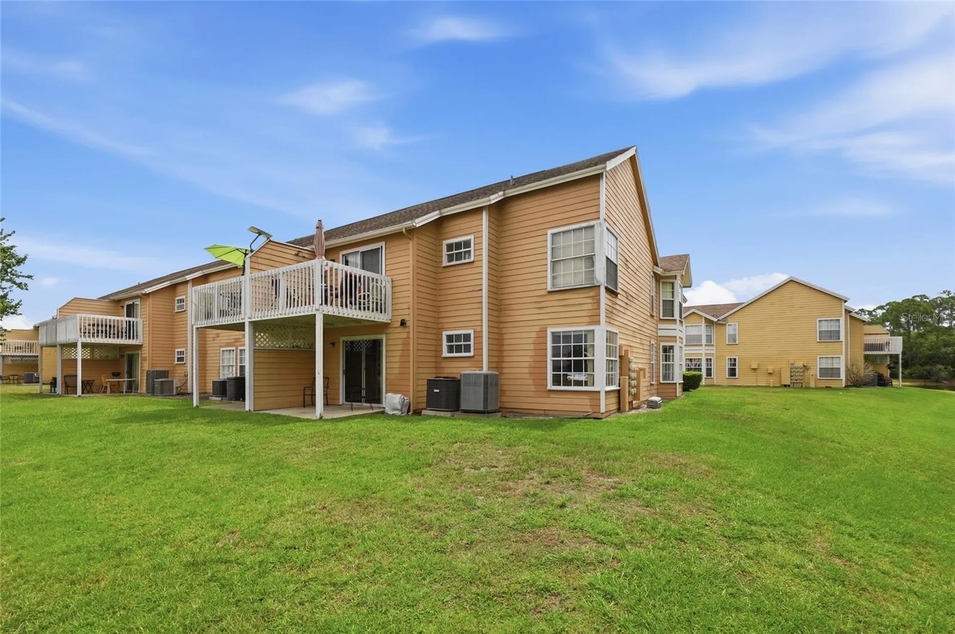 2474 Sweetwater Club Circle Kissimmee FL 34746