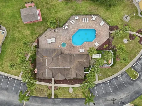2474 Sweetwater Club Circle Kissimmee FL 34746