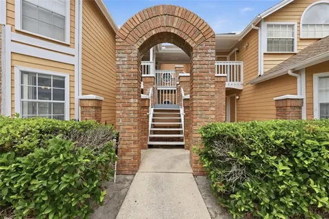 2474 Sweetwater Club Circle Kissimmee FL 34746