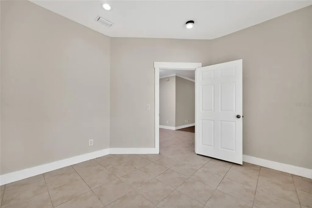 3310 SW 26th Avenue Cape Coral FL 33914