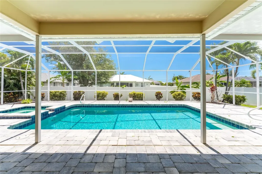 3310 SW 26th Avenue Cape Coral FL 33914