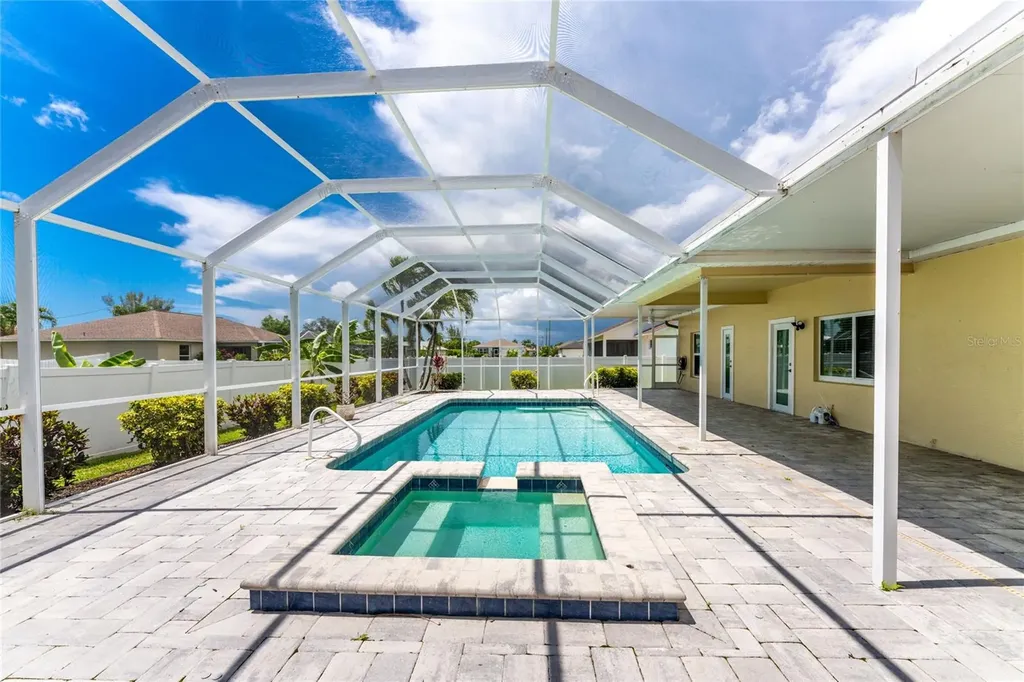 3310 SW 26th Avenue Cape Coral FL 33914