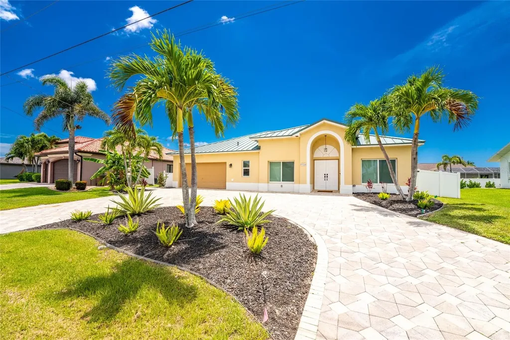 3310 SW 26th Avenue Cape Coral FL 33914