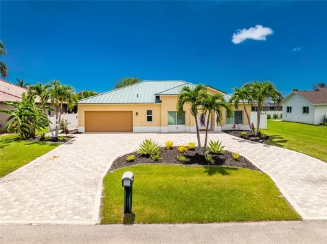 3310 SW 26th Avenue Cape Coral FL 33914