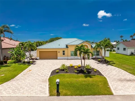3310 SW 26th Avenue Cape Coral FL 33914