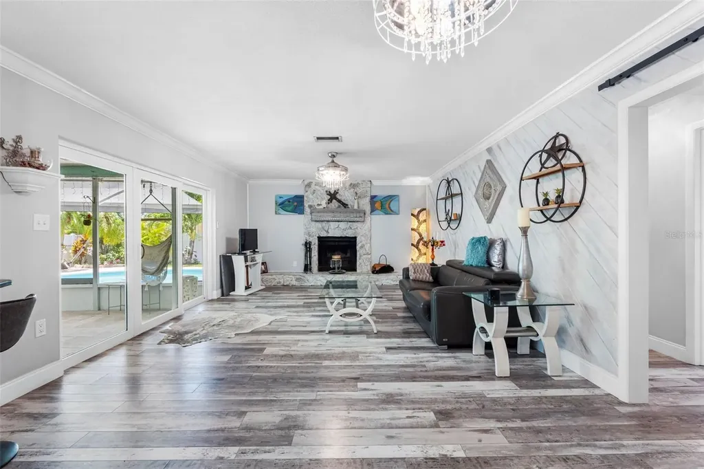 7992 Bayshore Drive Seminole FL 33776